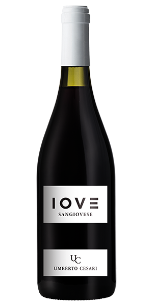 Umberto Cesari IOVE Sangiovese Rubicone IGT Emilia-Romagna Italien Sangiovese Aromen von roten Beeren, Kirschen, Zimt und Nelke. Am Gaumen saftig und frisch mit Noten von reifen Früchten, lebendiger Säure und sanften Tanninen. Langer Abgang mit fruchtigem und leicht würzigem Finish. Wein kaufen