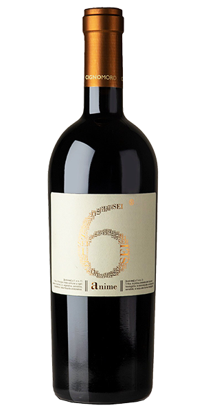 CignoMoro 6 Anime IGP Apulien Italien Primitivo, Negroamaro, Malvasia Nera, Nero di Troja, Aglianico, Susumaniello Ein Bouquet von reifen Cassis und Brombeeren, Eichenholz und gerösteten Mandeln. Am Gaumen weich, mit üppigen Früchten, gut ausbalanciert mit feinen, samtigen Tanninen. Wein kaufen
